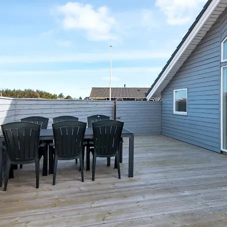 8 Person Holiday In Harbo Re *