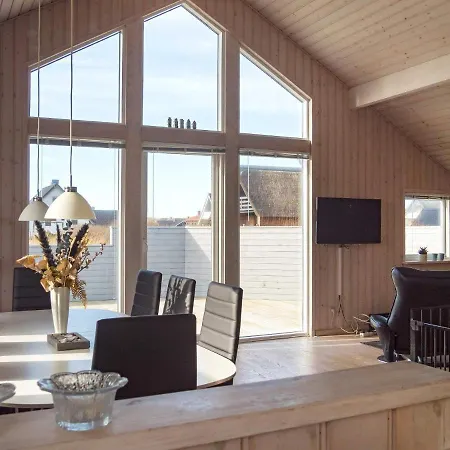 8 Person Holiday In Harbo Re * Harboør